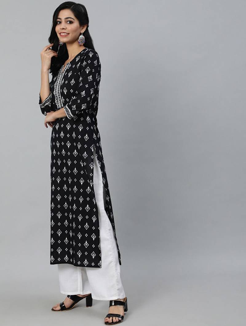 Black ethnic motifs printed cotton kurta