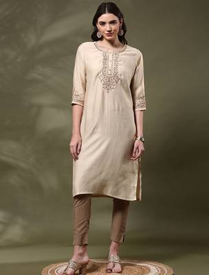 Floral yoke design thread work round neck straight kurta 1