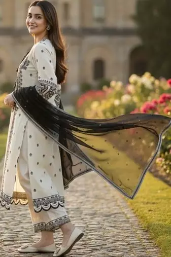 Ethnic motifs embroidered regular thread work kurta with trousers & with dupatta