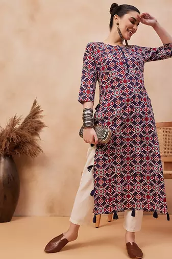 Navy blue ethnic motifs printed cotton straight kurta