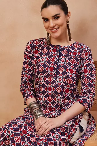 Navy blue ethnic motifs printed cotton straight kurta