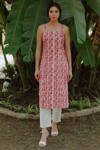 Pink & magenta printed strappy straight kurta