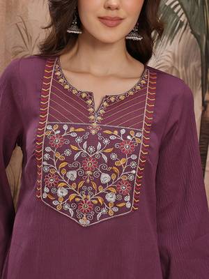 Floral yoke design flared sleeves thread work kurta 2