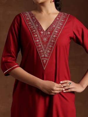 Yoke design thread work kurta 2
