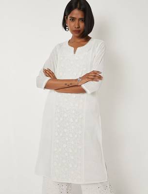 Ethnic motifs embroidered chikankari white romance kurta 2