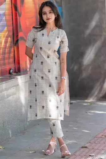 Floral printed notch neck straight kurta with trousers