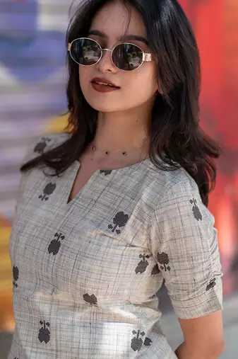 Floral printed notch neck straight kurta with trousers