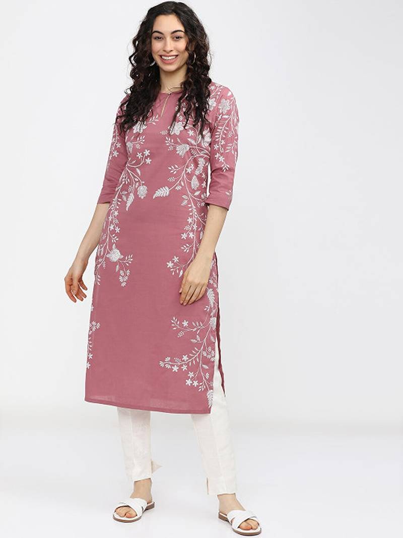Woman pink floral printed keyhole neck kurta