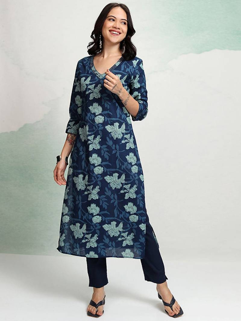 Floral printed v-neck cotton straight kurta