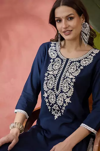 Embroidered straight chickenkari kurta