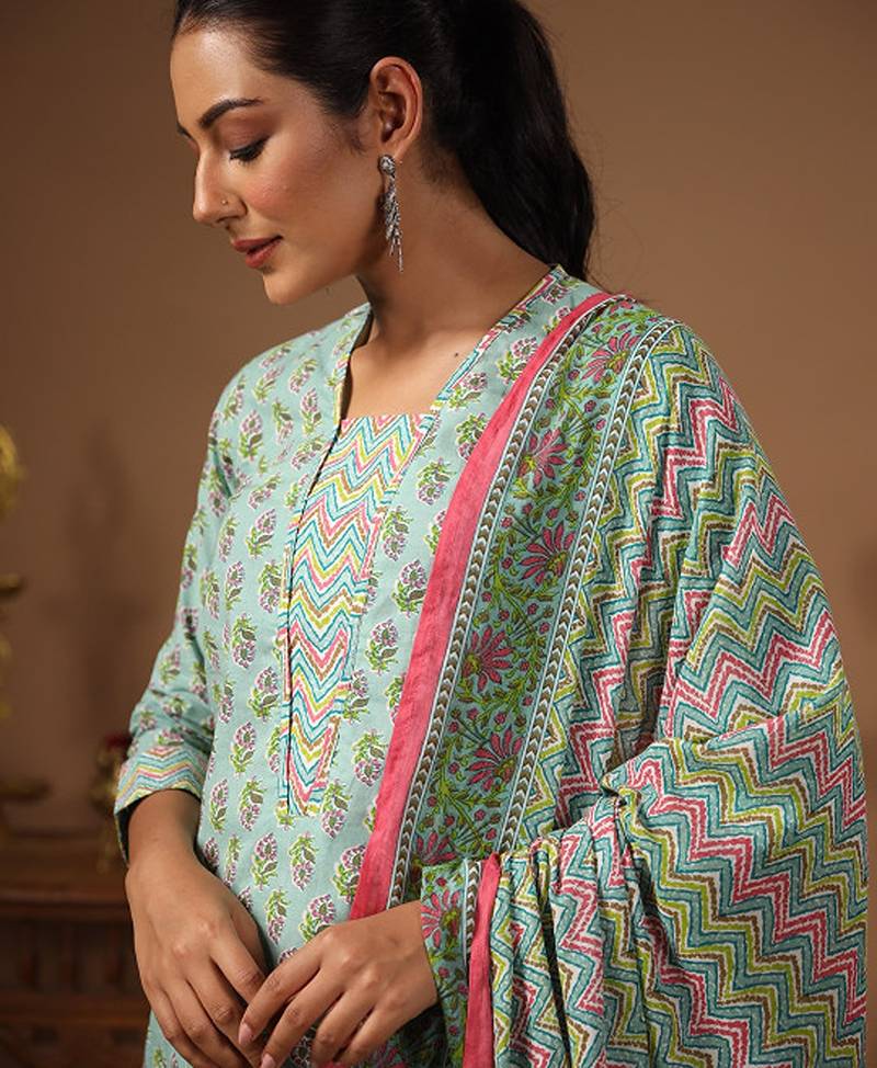Floral printed pure cotton kurta with trousers & with dupatta