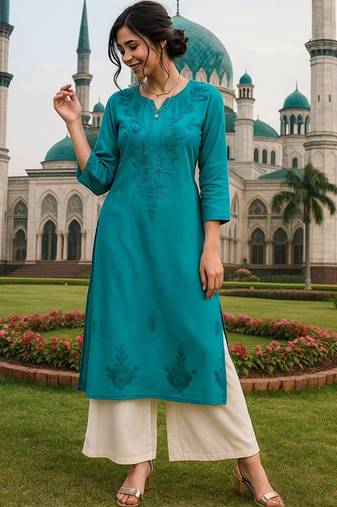Embroidered straight kurta