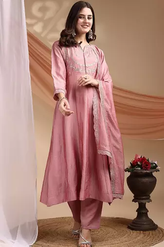 Embroidered v-neck kurta & trousers with dupatta