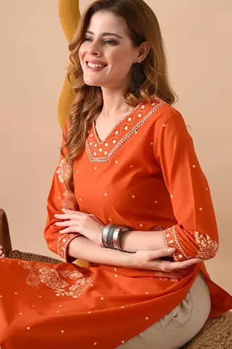 Floral printed v-neck regular sleeves kurta