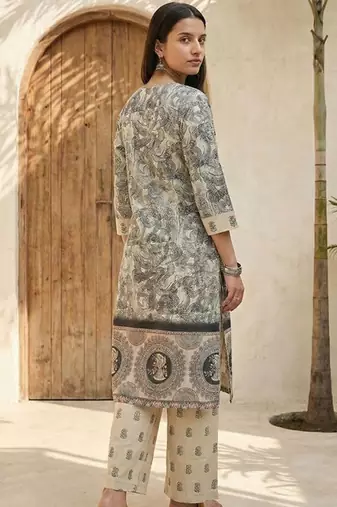 Floral printed regular top with trousers
