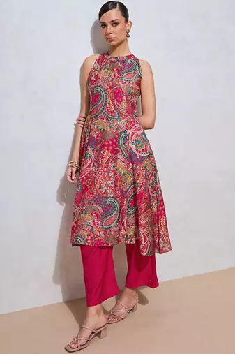 Printed kurta with pyjamas