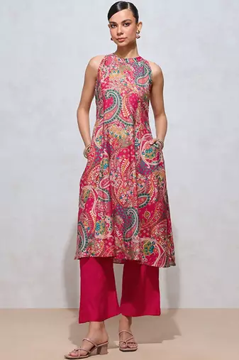 Printed kurta with pyjamas