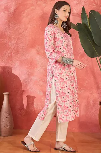 Floral printed v-neck straight kurta