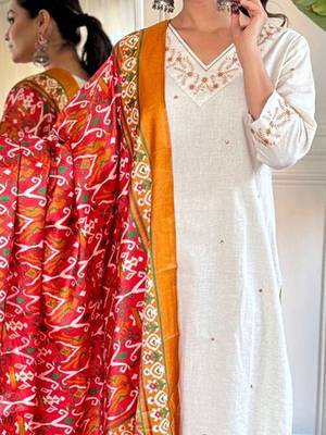 Ethnic motifs embroidered pure cotton kurta with trousers & dupatta 2