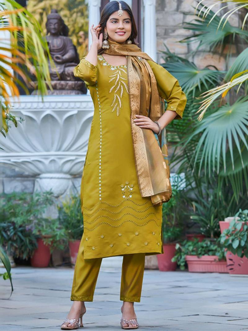 Embroidered regular beads and stones kurta with trousers & with dupatta