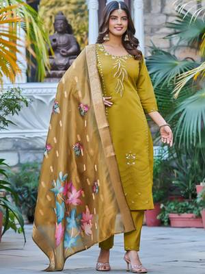 Embroidered regular beads and stones kurta with trousers & with dupatta 3