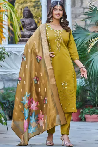 Embroidered regular beads and stones kurta with trousers & with dupatta
