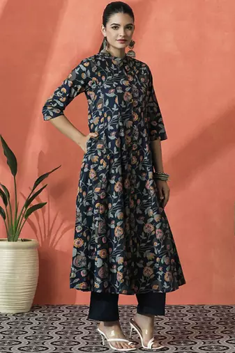 Floral printed mandarin collar panelled pure cotton a-line kurta