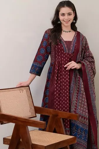 Floral printed square neck anarkali kurta with palazzos & dupatta