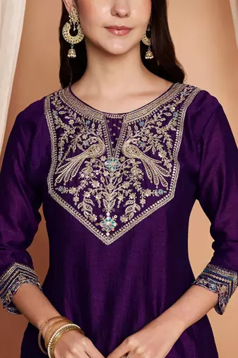 Embroidered thread work grandeur & majestic artwork kurta