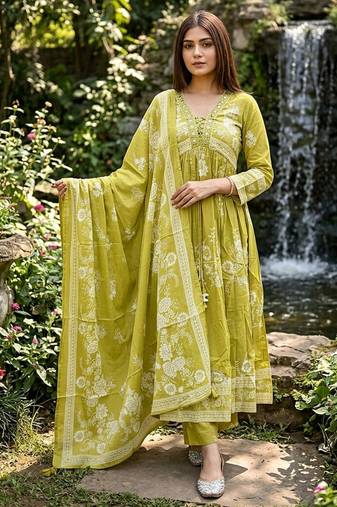 Beautiful jaipuri an anarkali neon mehandi green kurti set of mul cotton.