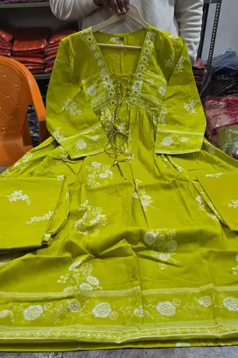 Beautiful jaipuri an anarkali neon mehandi green kurti set of mul cotton.