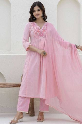 Beautiful jaipuri a pink pure cotton kurta set with a floral yoke design and aari work detailing.
