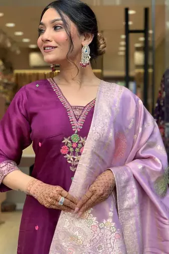 Wine chanderi silk sequin v-neck kurta set with royal jacquard dupatta