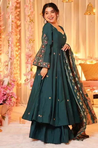 Green chanderi silk sequin v-neck sharara set with printed silk dupatta