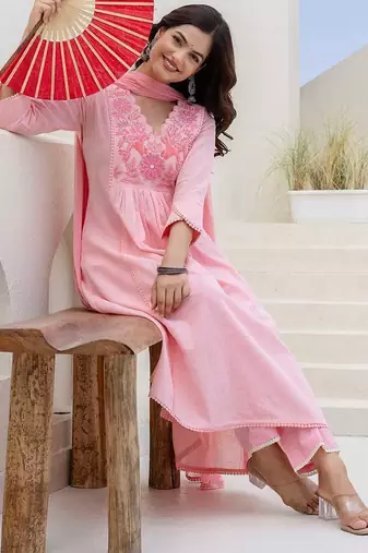 Beautiful jaipuri a pink pure cotton kurta set with a floral yoke design and aari work detailing.