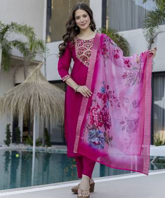 Pink chanderi silk sequin round neck kurta pant set with royal jacquard dupatta 1