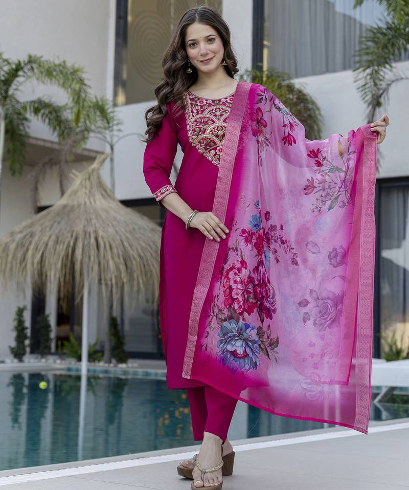 Pink chanderi silk sequin round neck kurta pant set with royal jacquard dupatta