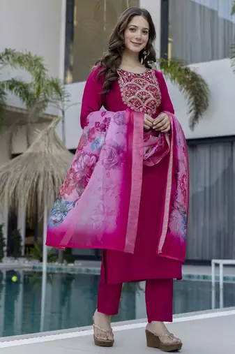 Pink chanderi silk sequin round neck kurta pant set with royal jacquard dupatta