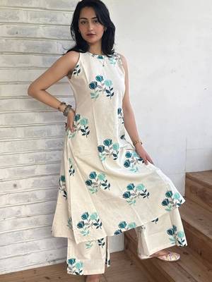 Beautiful jaipuri off-white a-line  with a teal and light green floral block print kurta with wide leg palazzos. 2