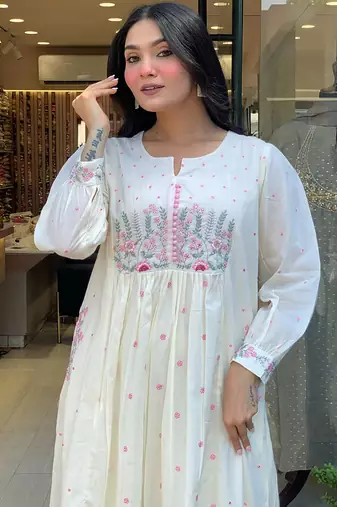 Beautiful jaipuri elegant embroidered anarkali white kurta set with dupatta