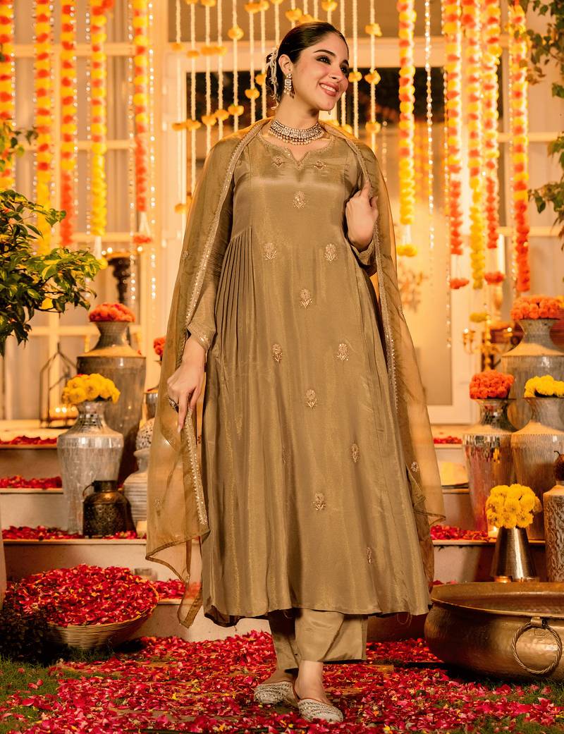 Gold shimmer chanderi silk sequin v-neck kurta set with embroidered organza dupatta