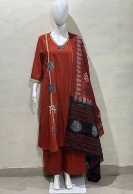 Beautiful jaipuri a mustard cotton straight kurta set adorned with traditional patch work and hand katha work. 3