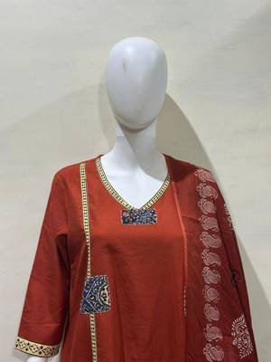 Beautiful jaipuri a mustard cotton straight kurta set adorned with traditional patch work and hand katha work. 4