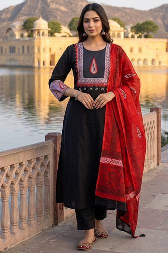 Beautiful jaipuri a three-piece ethnic classic black and maroon color a kurta set with dupatta