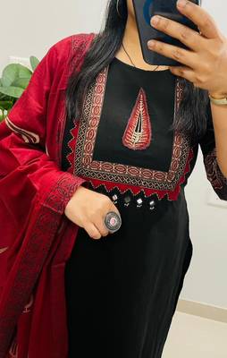 Beautiful jaipuri a three-piece ethnic classic black and maroon color a kurta set with dupatta 3