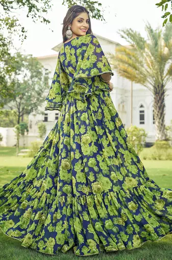 Women green floral print georgette fit & flare gown