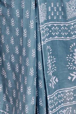 Floral printed  cotton ethnic saree for woman 4