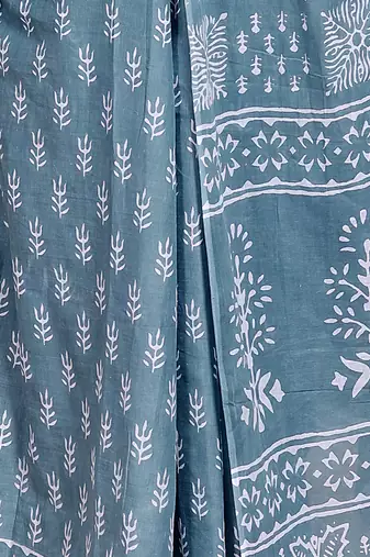Floral printed  cotton ethnic saree for woman