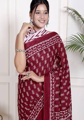Floral printed cotton ethnic saree for woman 3