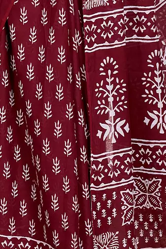 Floral printed  cotton ethnic saree for woman